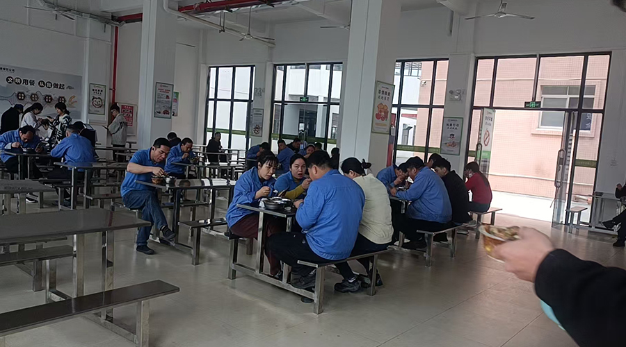 金環(huán)食堂，美味與關(guān)懷的港灣