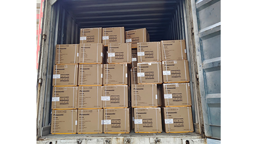 滿滿的貨物！國內知名品牌客戶全自動滾筒洗衣機裝柜發(fā)貨